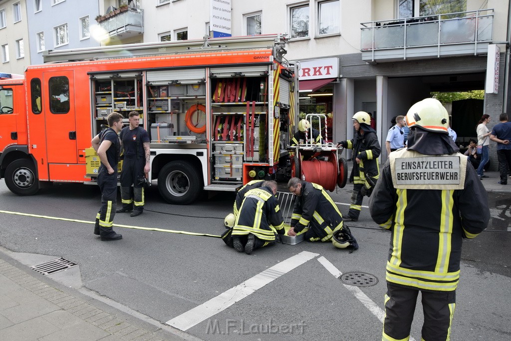 Feuer 2 Y Koeln Muelheim Bergisch Gladbacherstr P49.JPG - Miklos Laubert